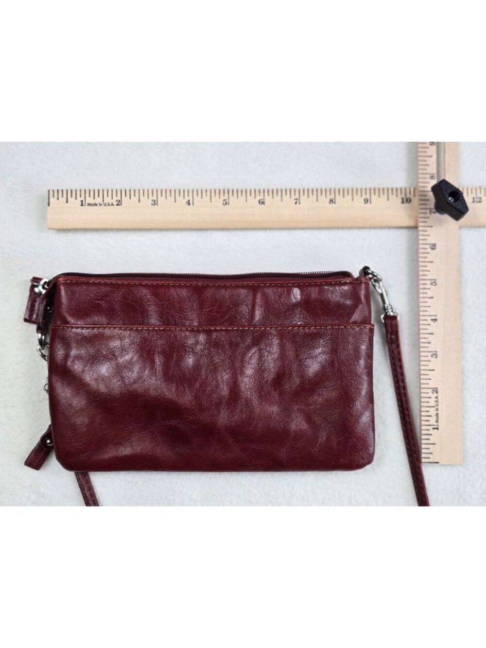 Relic Brick Red Faux Leather Crossbody Bag - Picture 5 of 5
